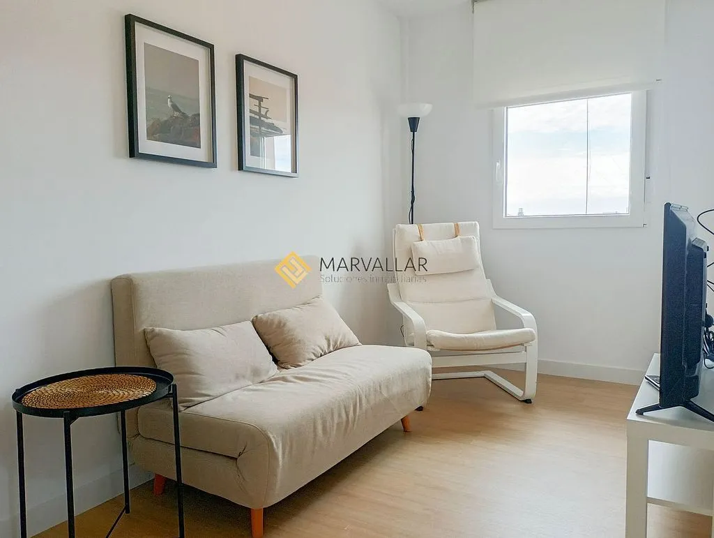 Séjour - Modern Flat with University Proximity in Los Castros