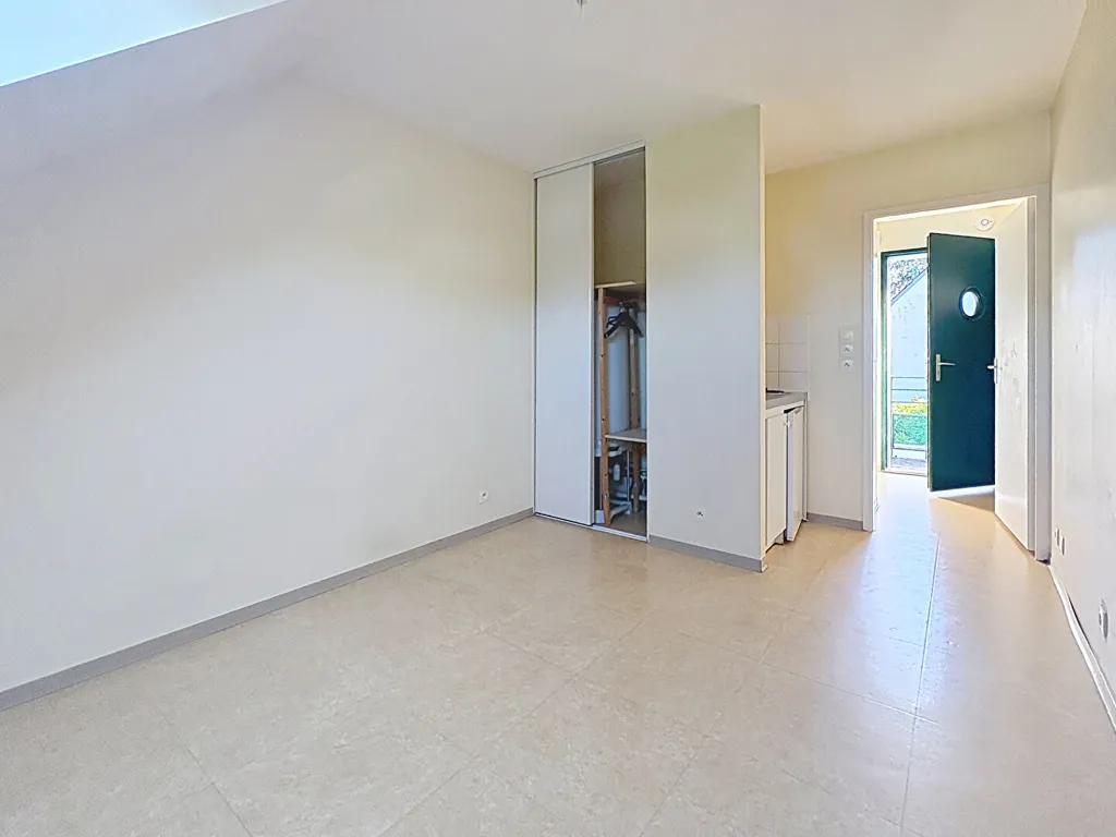 Toad - Studio with Parking in Carquefou