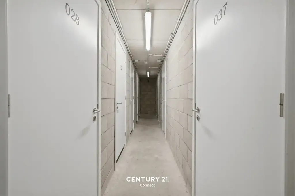 hallway_entrance