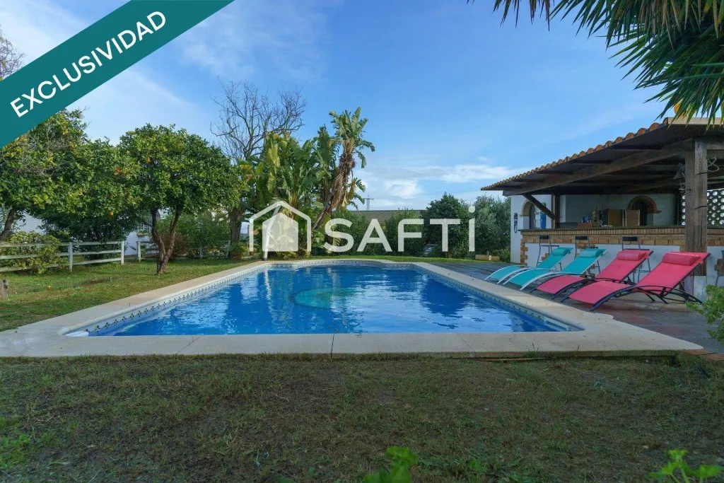 Bassein - Renovated Villa with Pool in Manzanilla