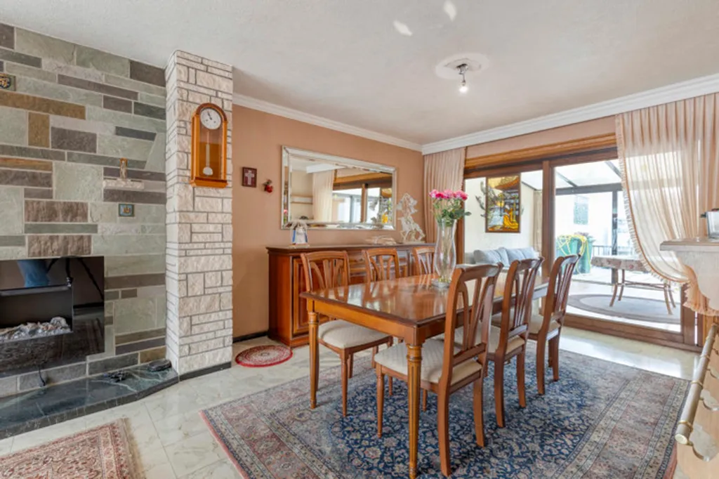 Dining Room - House with Garden and Terrace in Denderleeuw