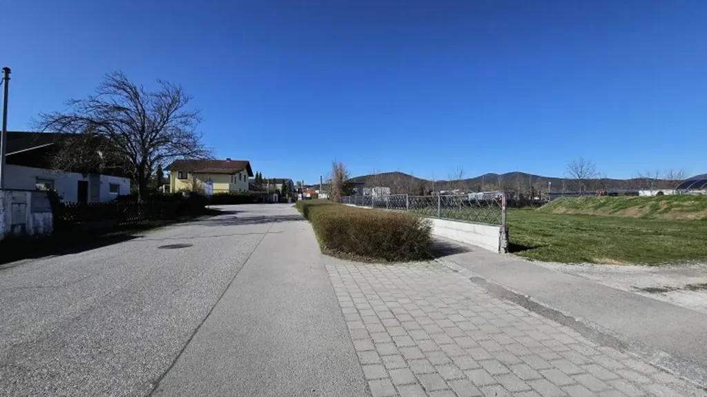 Välivaade - Multi-Unit House with Large Garden in Bad Vöslau