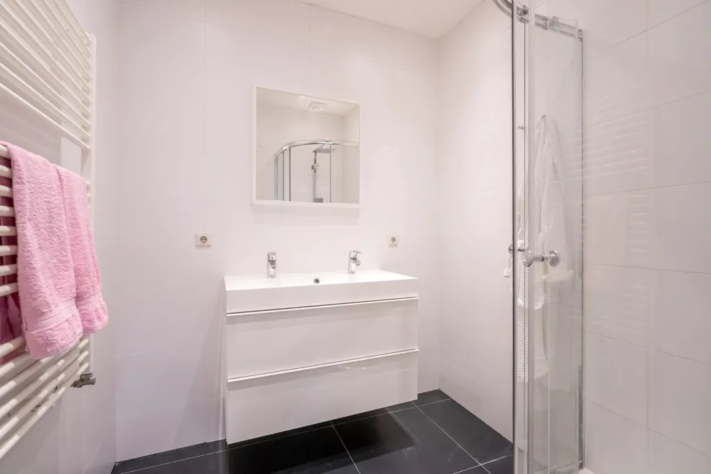 Salles de bain - Ground-Floor Apartment with Basement in Scheveningen-Dorp