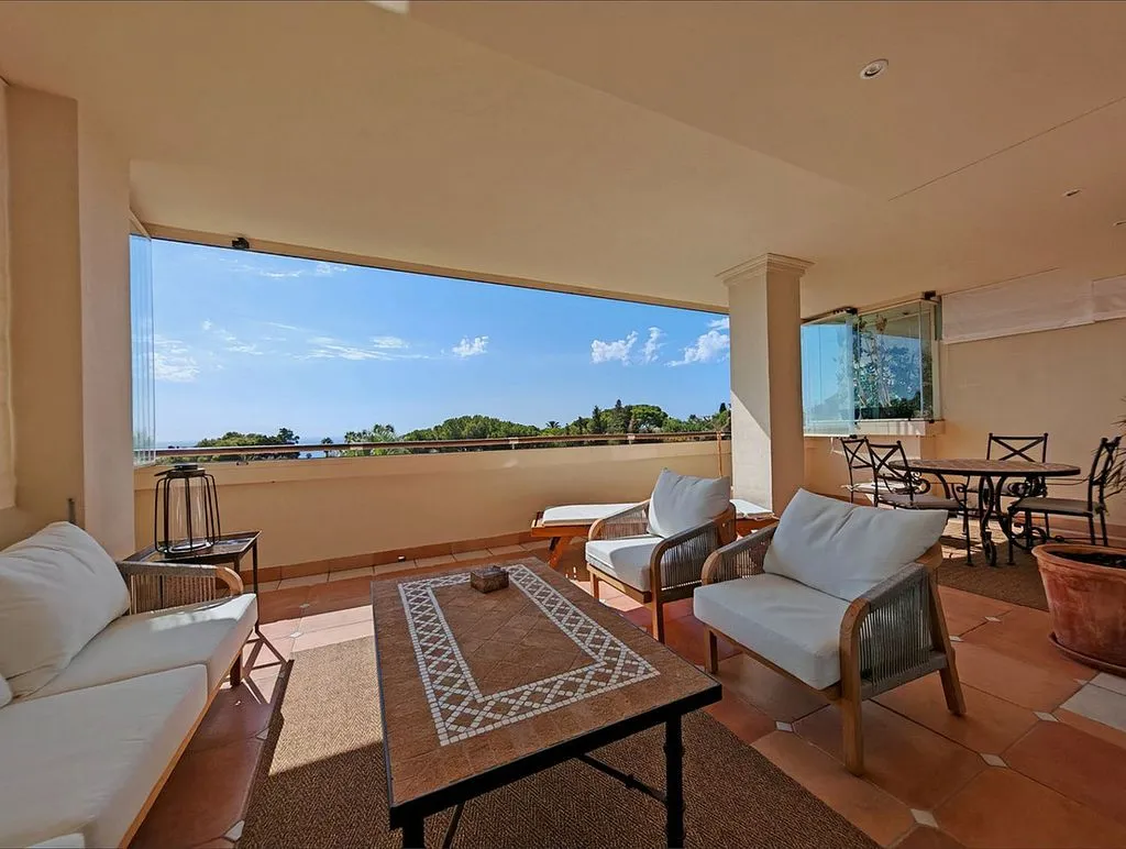 Terrass - Luxury Apartment with Sea View in Sierra Blanca, Marbella