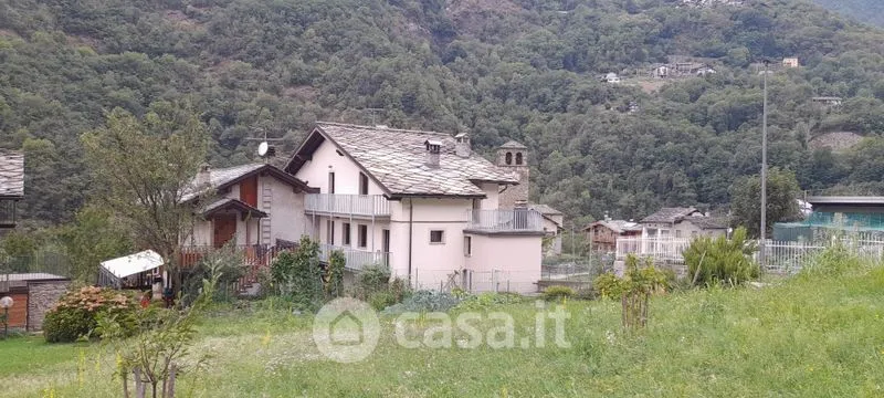 Välivaade - Rustic House with Garden in Perloz