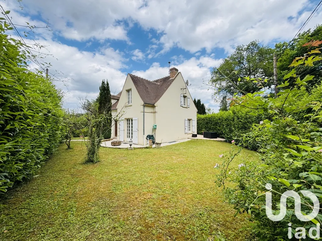 Giardino - Detached House with Terrace in Précy-sur-Oise