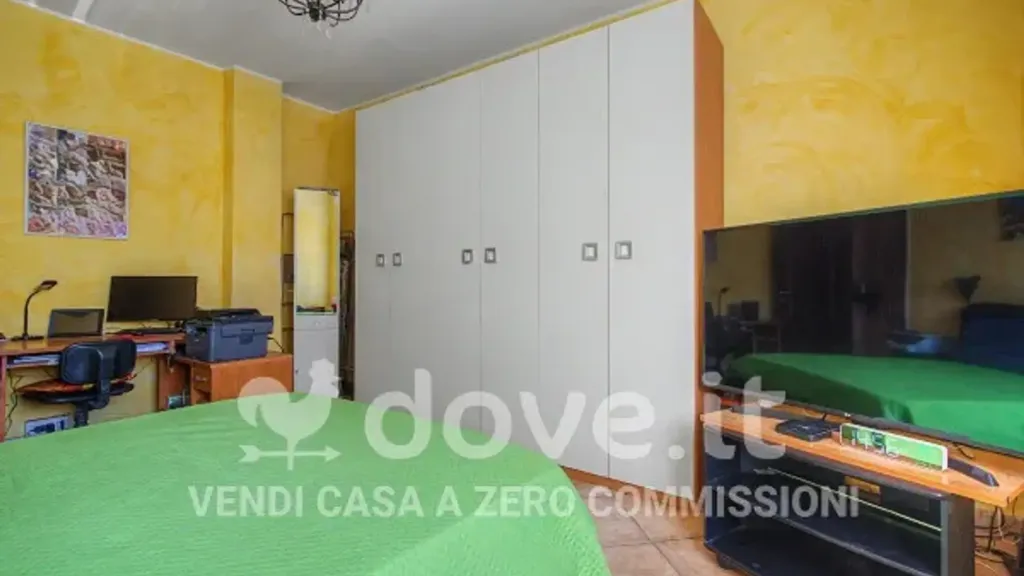 Magamistoad - Rusticated Flat with Balcony in Limbiate