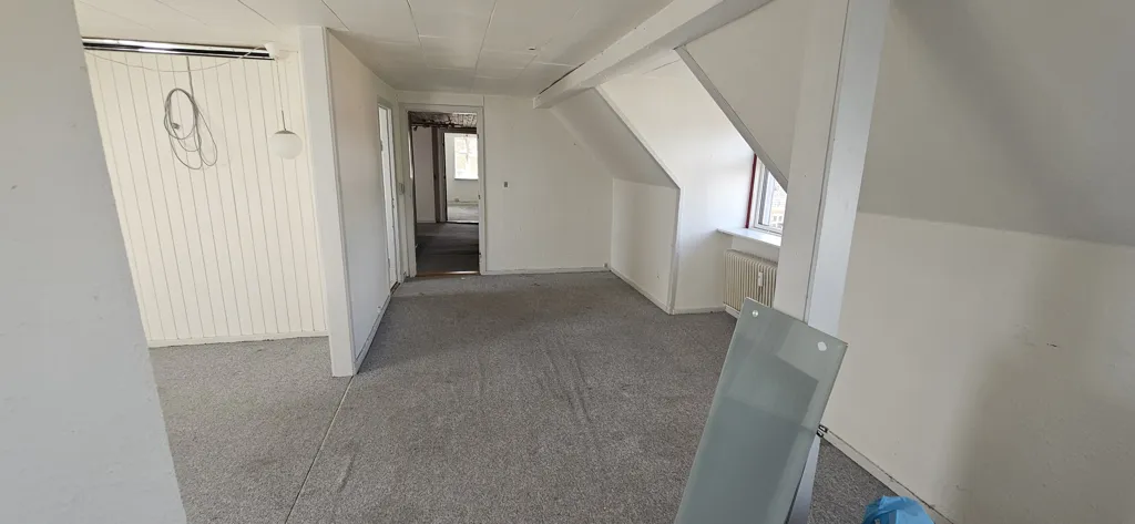 Pièces - Five-Room Flat with Character in Ulstrup