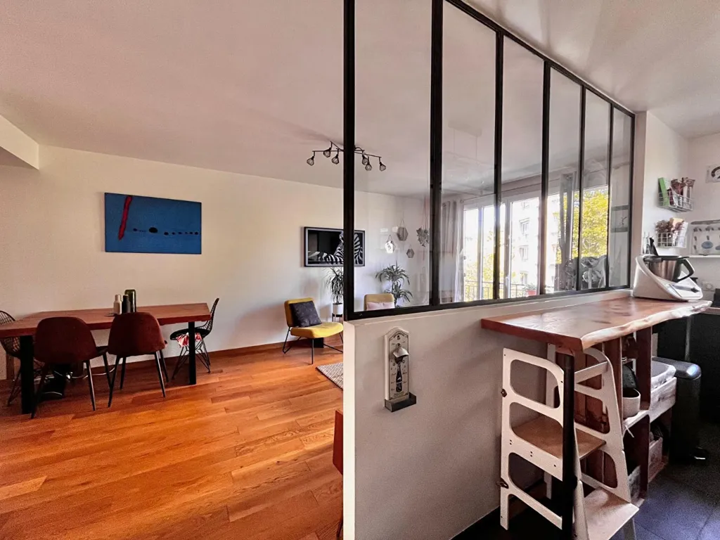 Köök - Balcony Flat in 20th Arrondissement, Paris