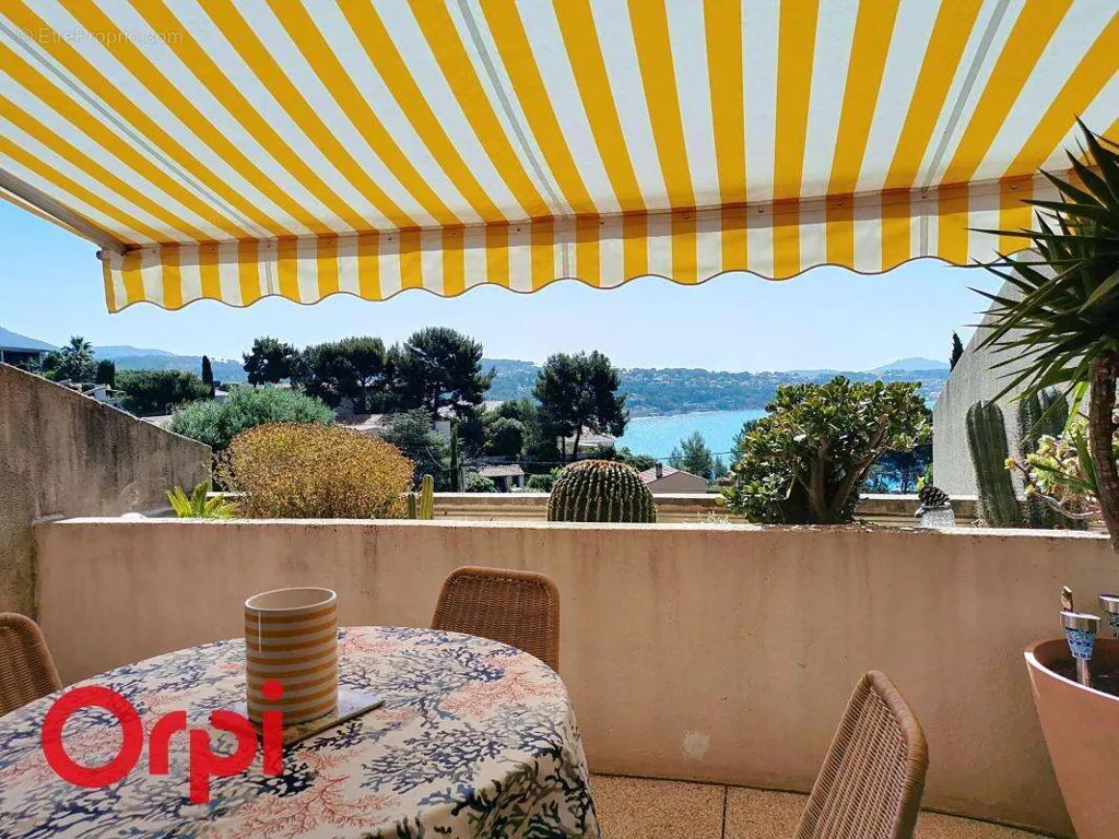Terrasse - Appartement T2 avec Vue Mer à Bandol
