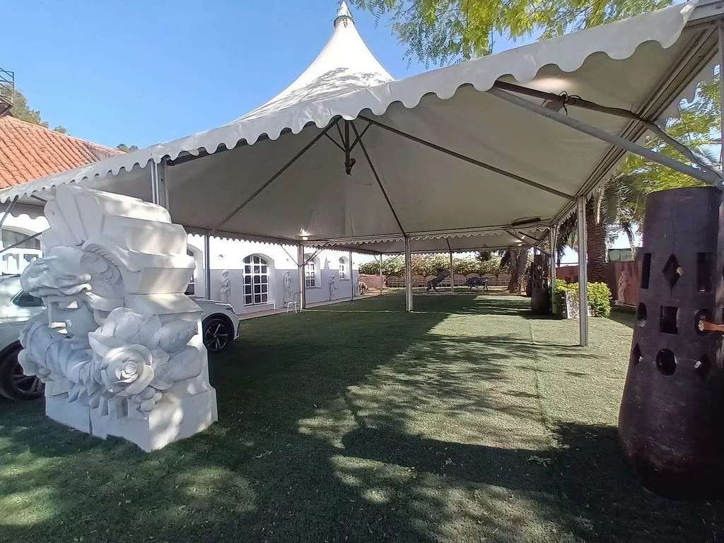 Jardin - Luxury Villa with Event Space in Coria del Río