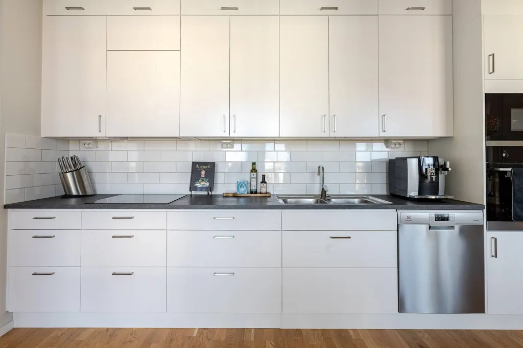 Köök - Apartment with Large Balcony in Östermalm