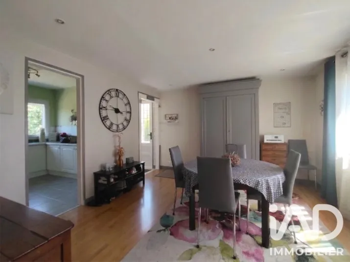 Sala da pranzo - House with Garden and Garage in Évreux