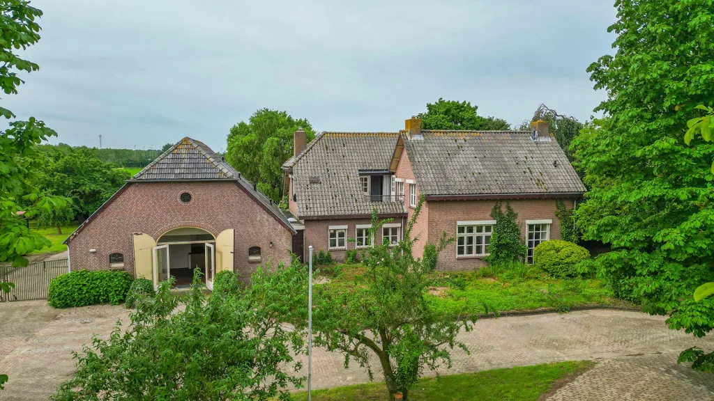 Õhuvaade - Villa with Stables in Ewijk