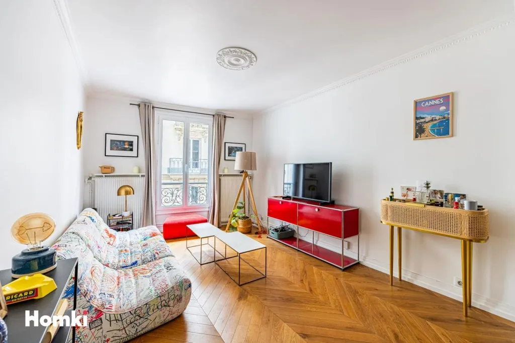 Séjour - Appartement T3 Rénové avec Cave à Paris 75017