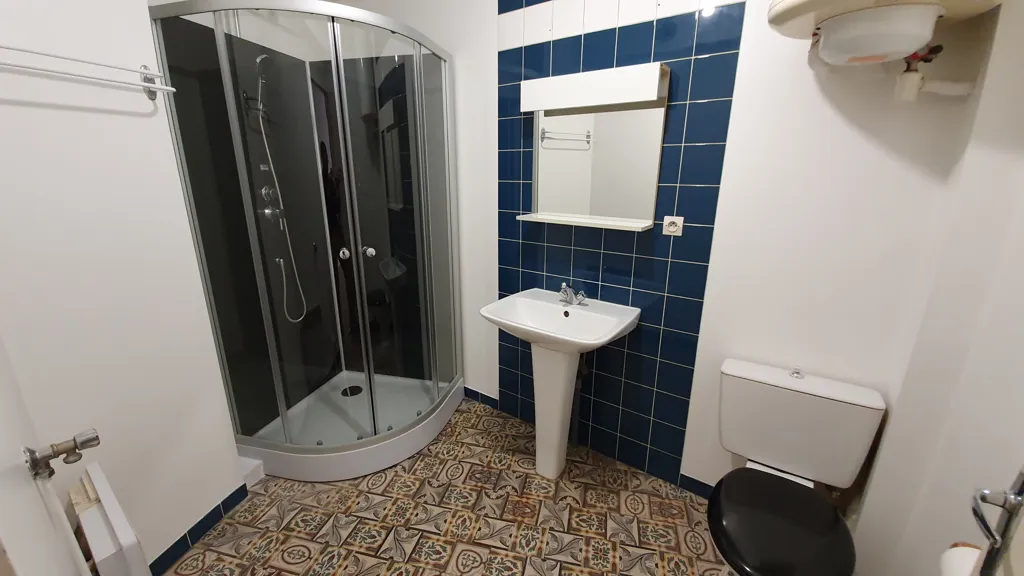 Salles de bain - Studio Lumineux à Amiens, Proche Universités