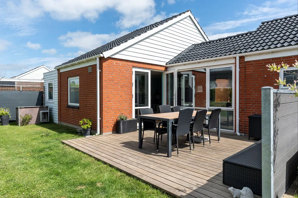 Terrazza - Co-op Flat with Garden in Rønnede