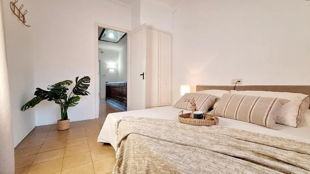 Dormitorios - Villa con vistas al mar en Premià de Mar