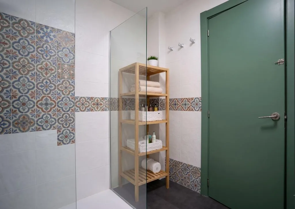 Bagni - Refurbished Flat with Central Heating in Llefià