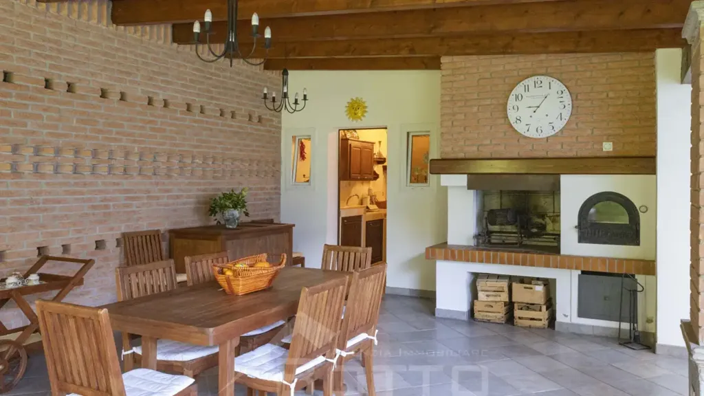 Salle à manger - Historic Villa with Central Location in Grignasco