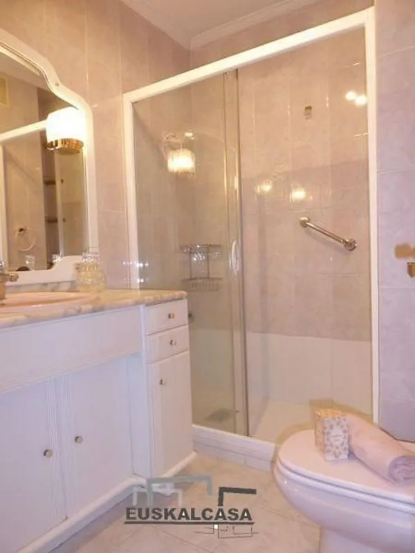 Salles de bain - Bright Apartment with Lift in Bilbao