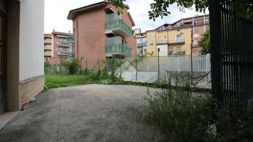 Jardin - Independent House with Garden in Campobasso