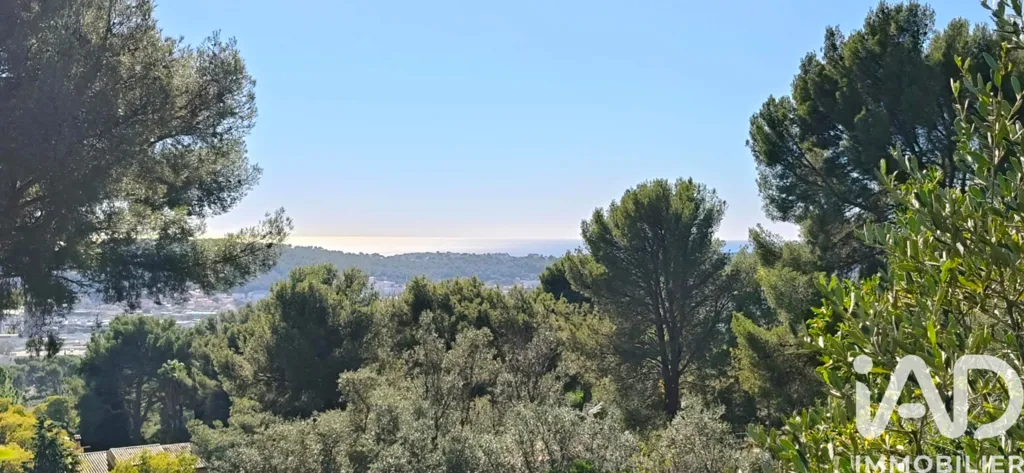 Jardin - Terrain à bâtir avec vue mer à La Valette-du-Var