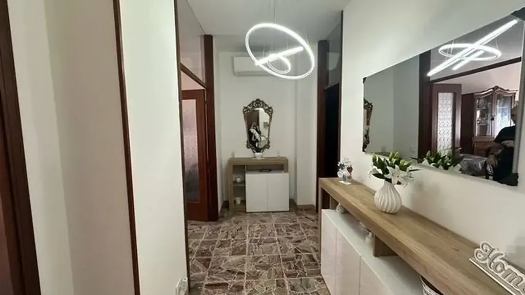 3-room apartment in IT