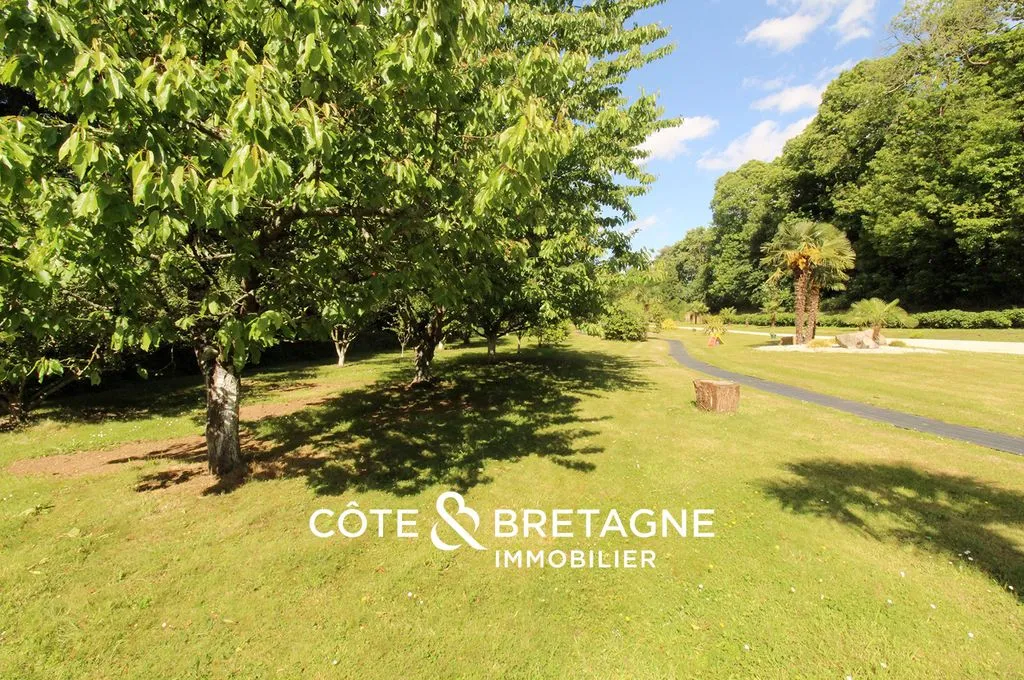 Jardin - Manoir Rénové avec Jardin à Hénon, Bretagne