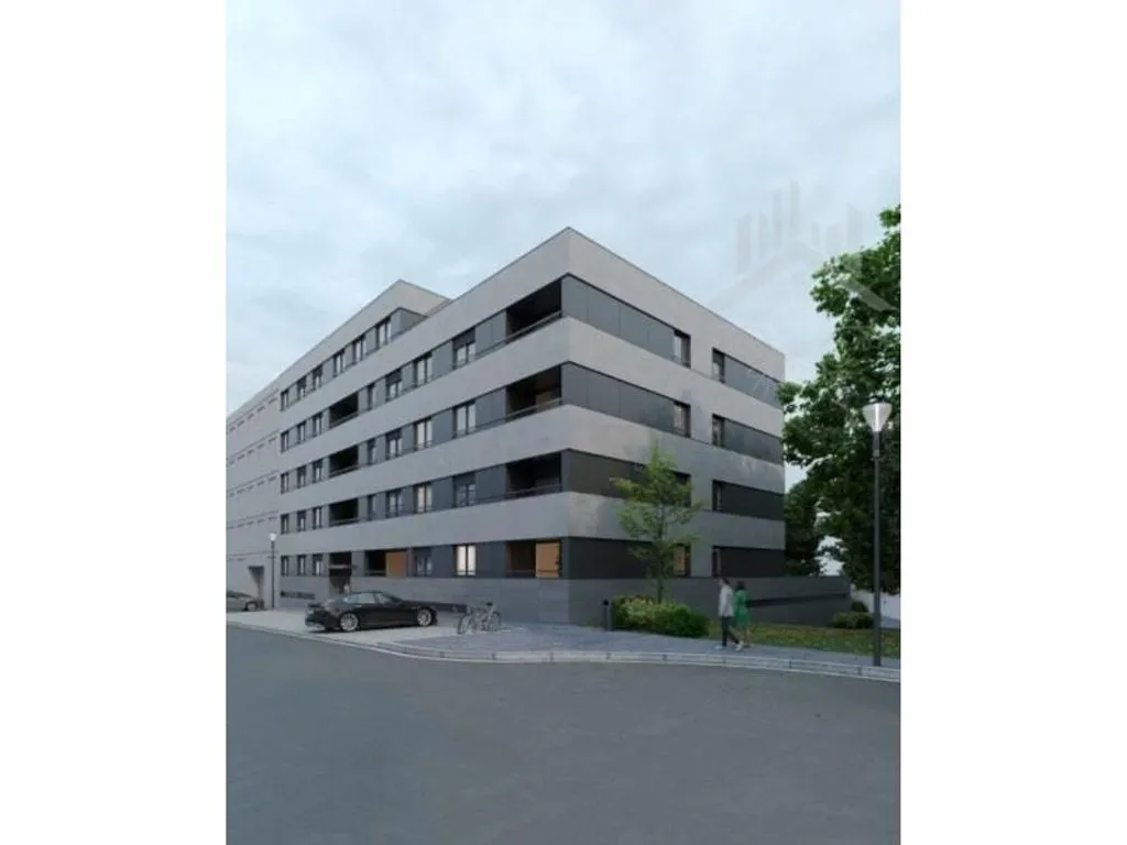 Luxury Apartment with Large Windows in Maia