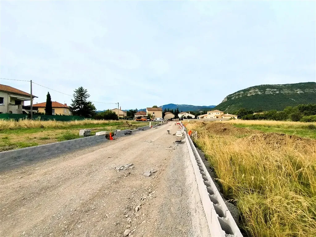 House in Laragne Monteglin