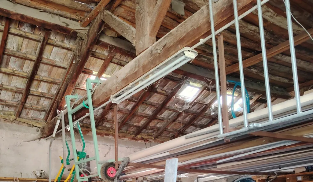 Buanderie - Garage Remise de 60m² à Digne-les-Bains