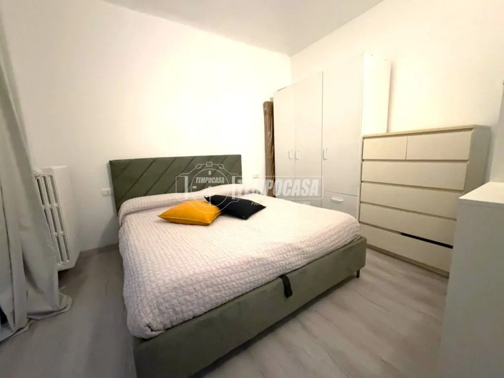 Chambres - Rear-Facing Apartment with Garden Access in Turin