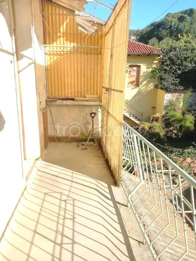 Rõdu - Villa for Renovation with Garden in Cormons