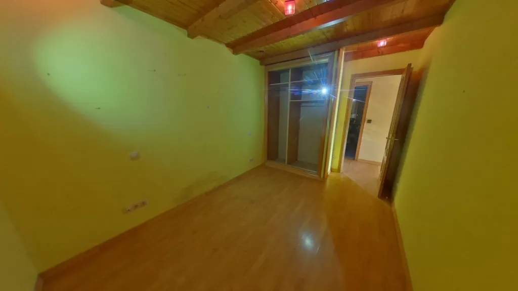 Toad - Spacious House with Garden in Huergas de Gordón