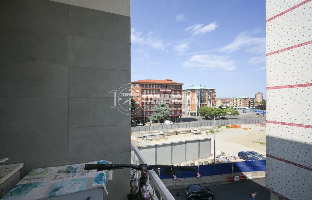 Balcon - Central Billet with Balcony in Collegno