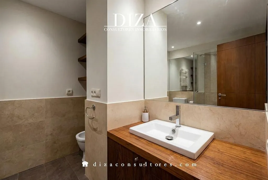 Vannitoad - Furnished Flat with Views in Salamanca, Madrid
