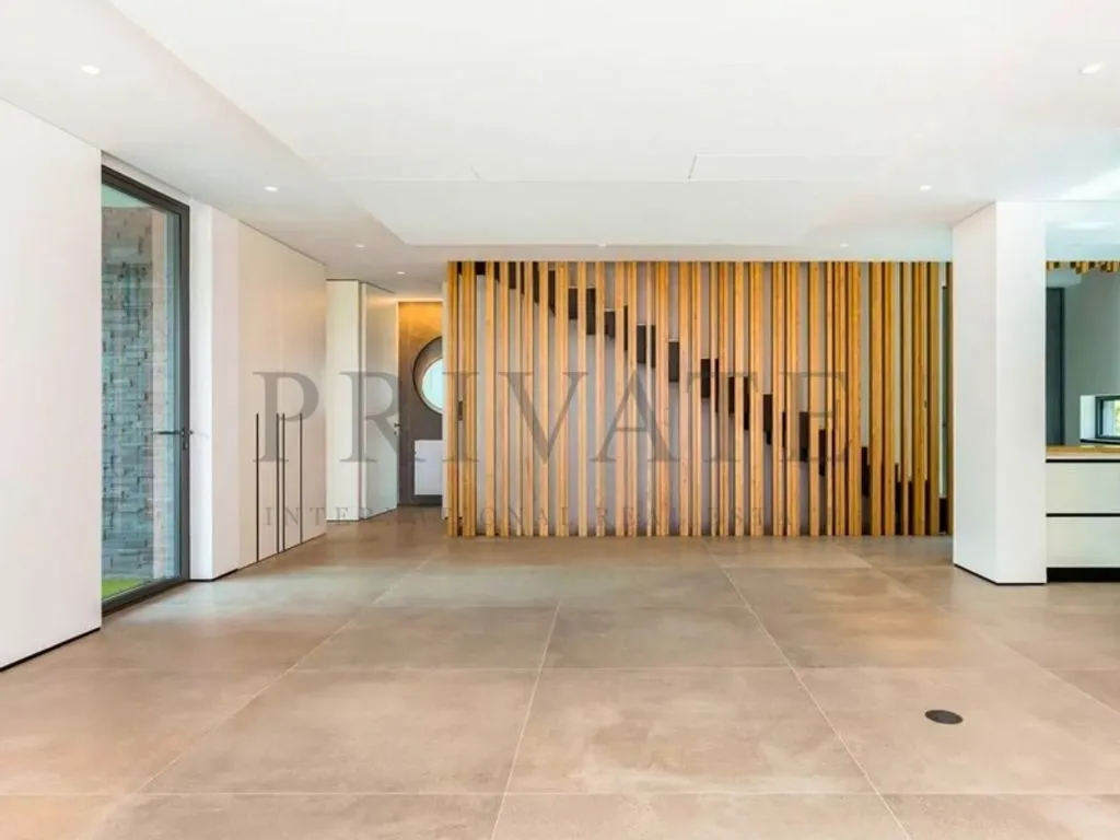 Entrée - Contemporary Villa with Golf Views in Vilamoura
