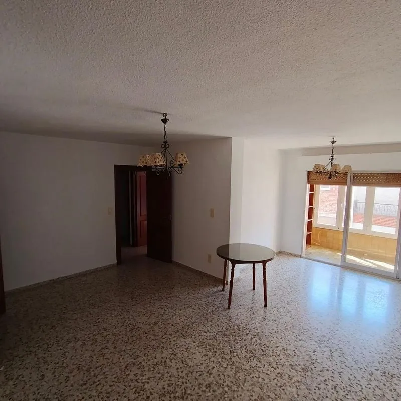Elutuba - 3-Bedroom Flat with Terrace in Pulianas