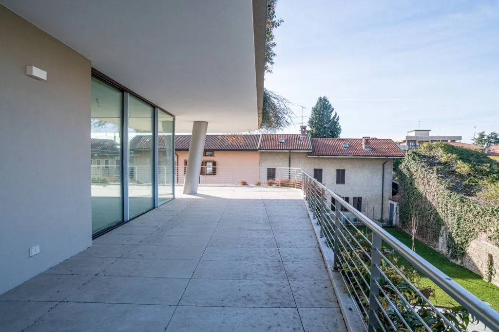 Terrace - Luxury Flat with Terrace in Busto Arsizio