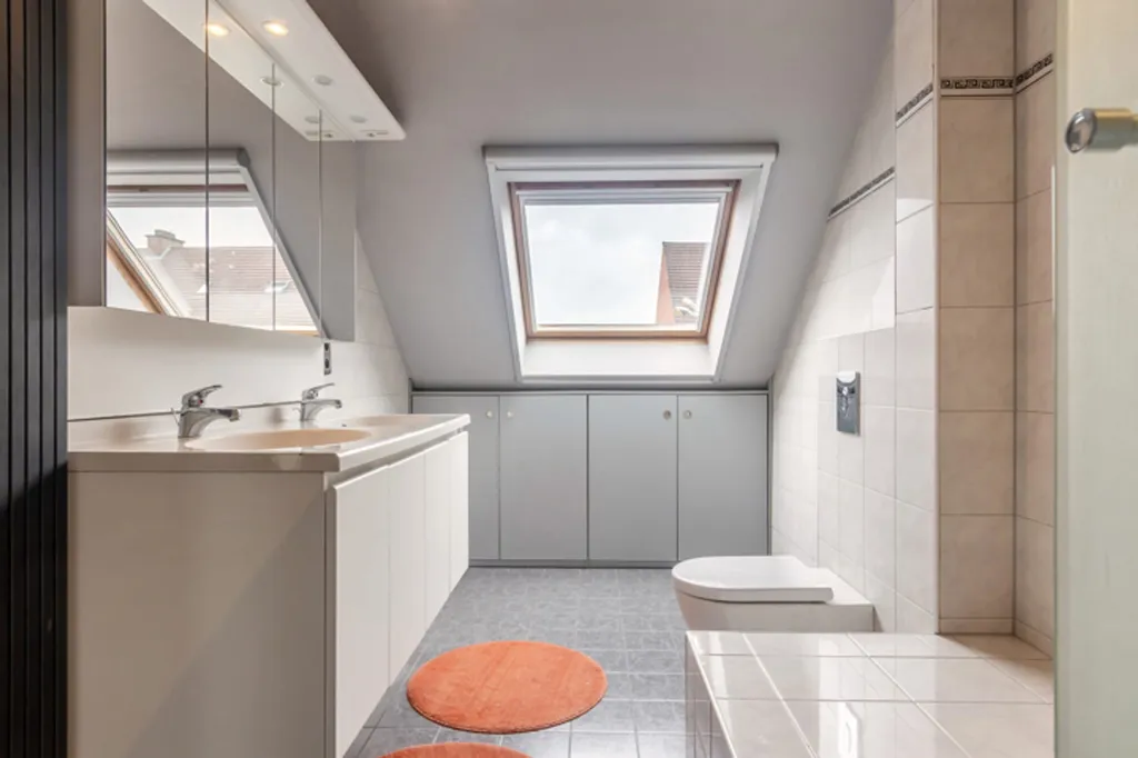 Bagni - Light-Filled Apartment with Terrace in Diest