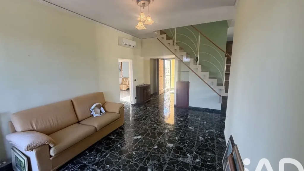 Elutuba - Attico with Panoramic View in Isolotto, Florence