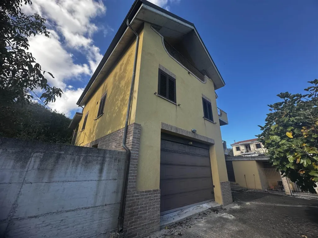 Esterno - Elegant Villa with Garden in Vasto