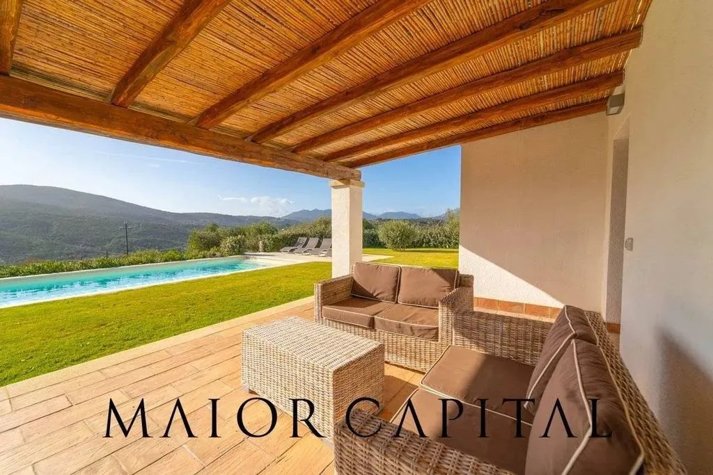 Bassein - Luxury Villa with Pool in Cugnana Verde