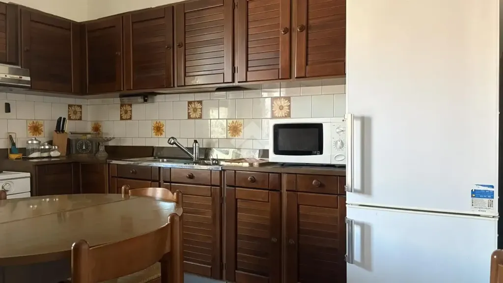 Köök - 4-Room Apartment with Balcony in Ferrara