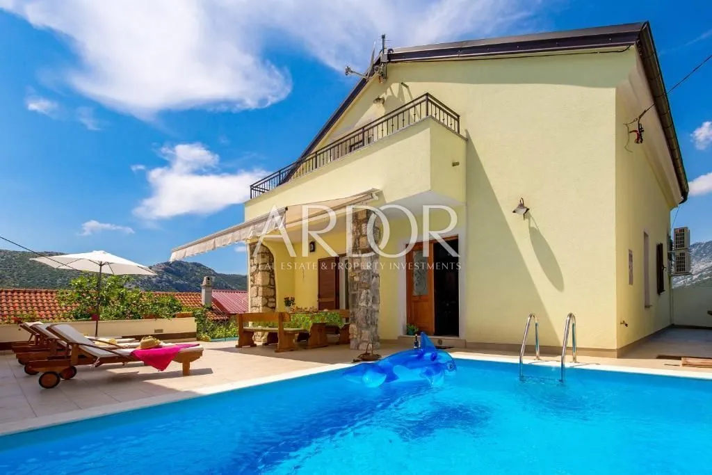Bassein - Villa with Sea View in Tribalj