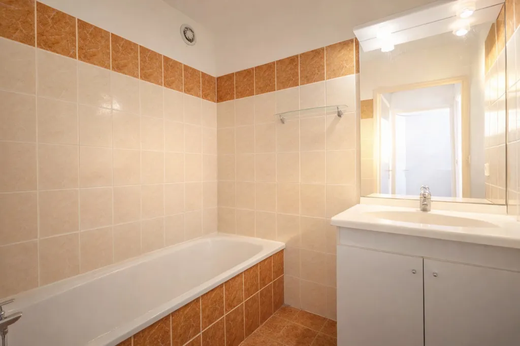 Salles de bain - Appartement Duplex avec Vue Panoramique à Thonon-Les-Bains