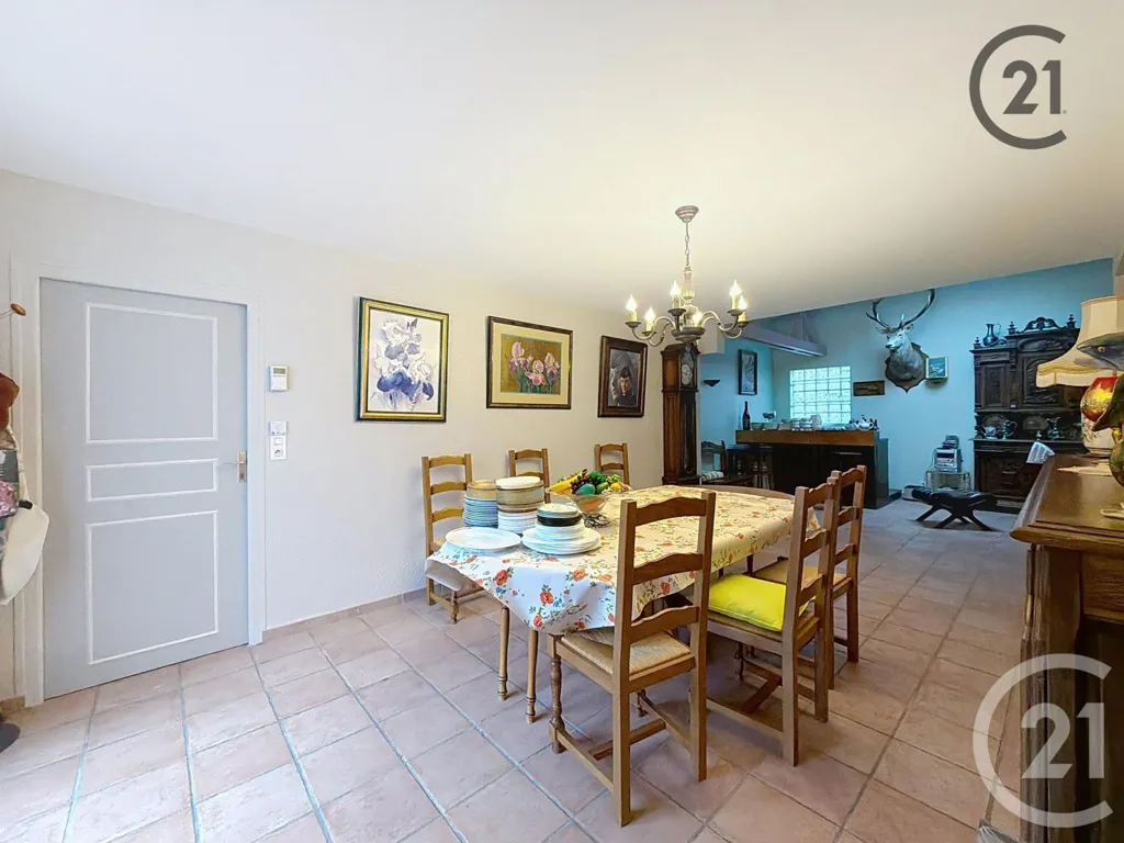 Salle à manger - Maison avec Deux Bâtiments à Sainte-Savine