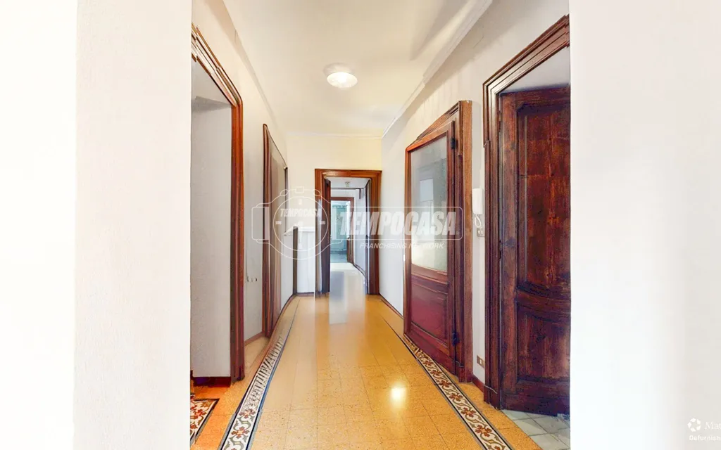 Hallway - Signorile Apartment with Four Balconies in Crocetta