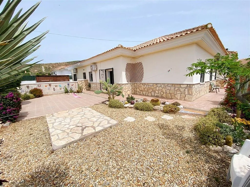 Extérieur - Spacious Adjoined Villa with Terrace in Zurgena